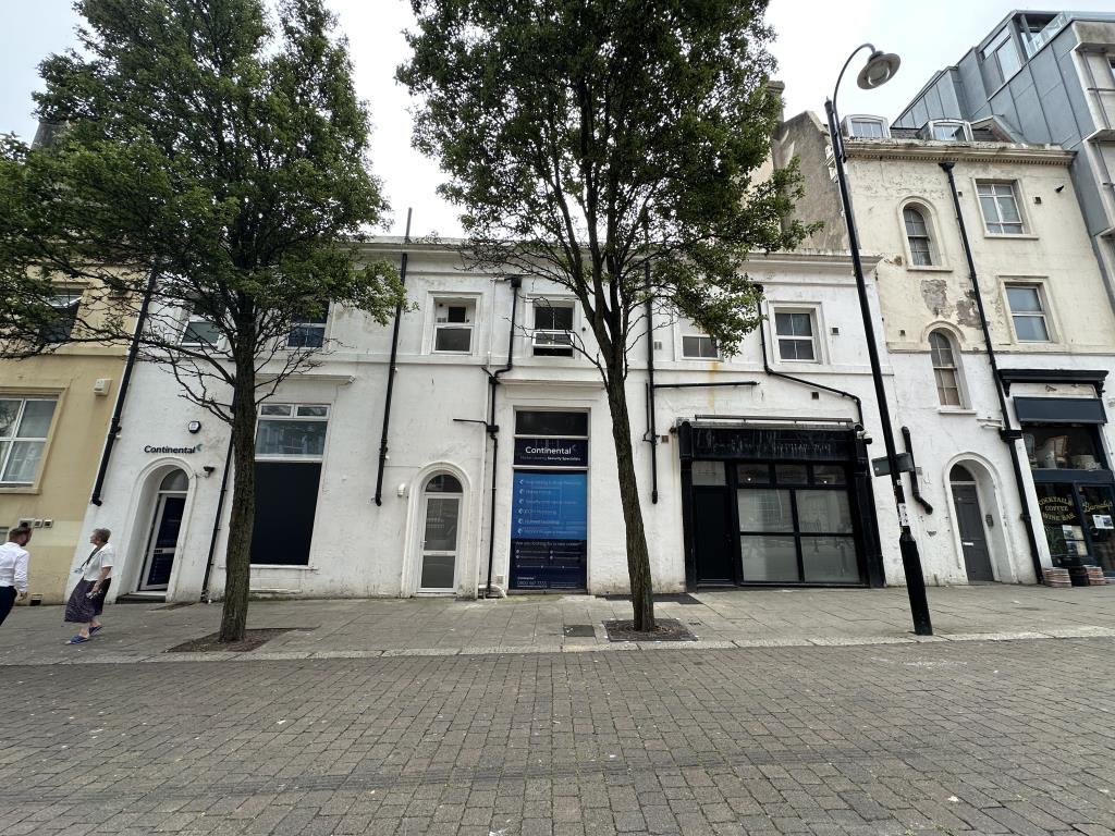 Lot: 19 - TOWN CENTRE COMMERCIAL UNIT FOR INVESTMENT - Rear